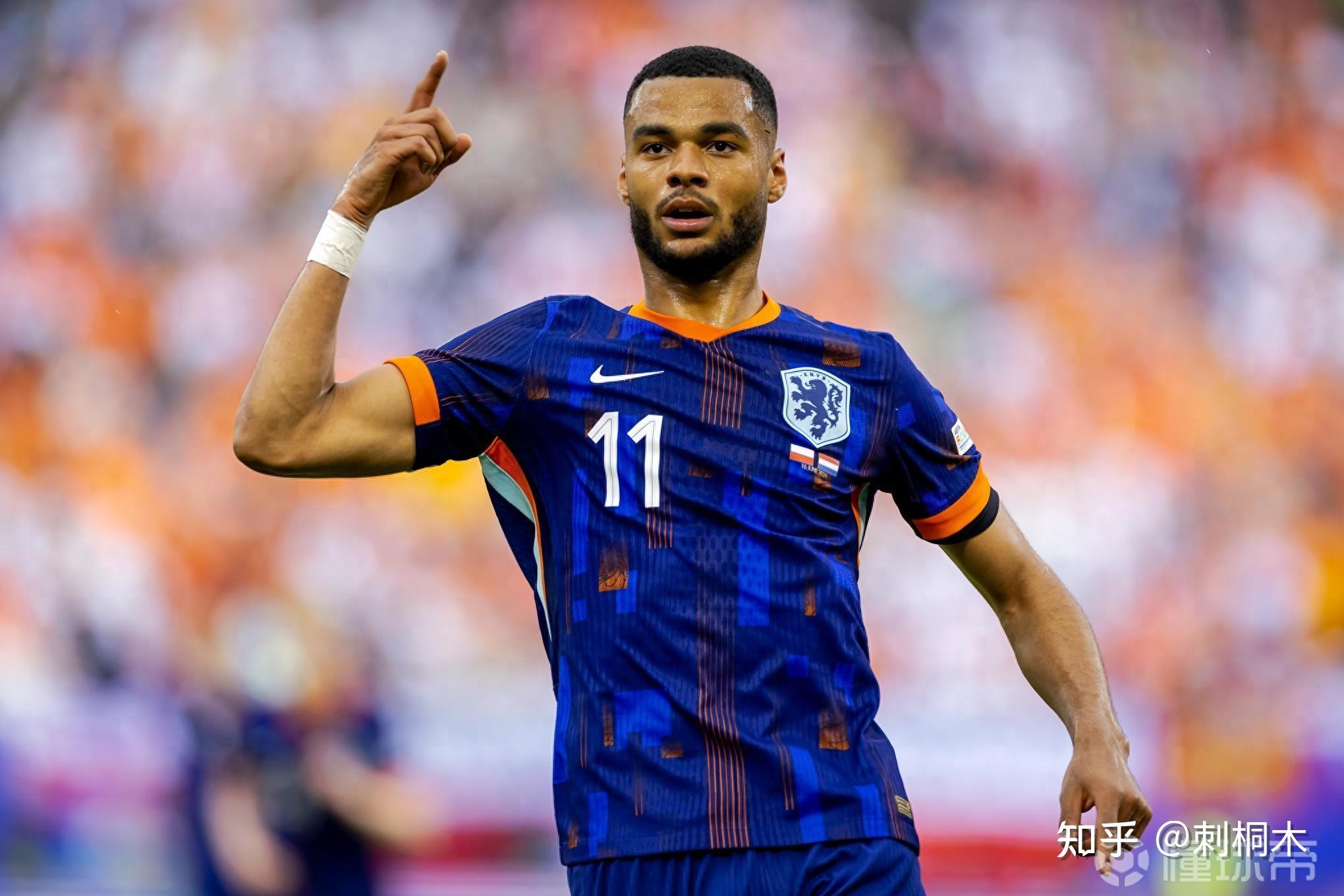 逆袭壮举情深，欧洲杯后续篇纷至沓来，掌声雷动