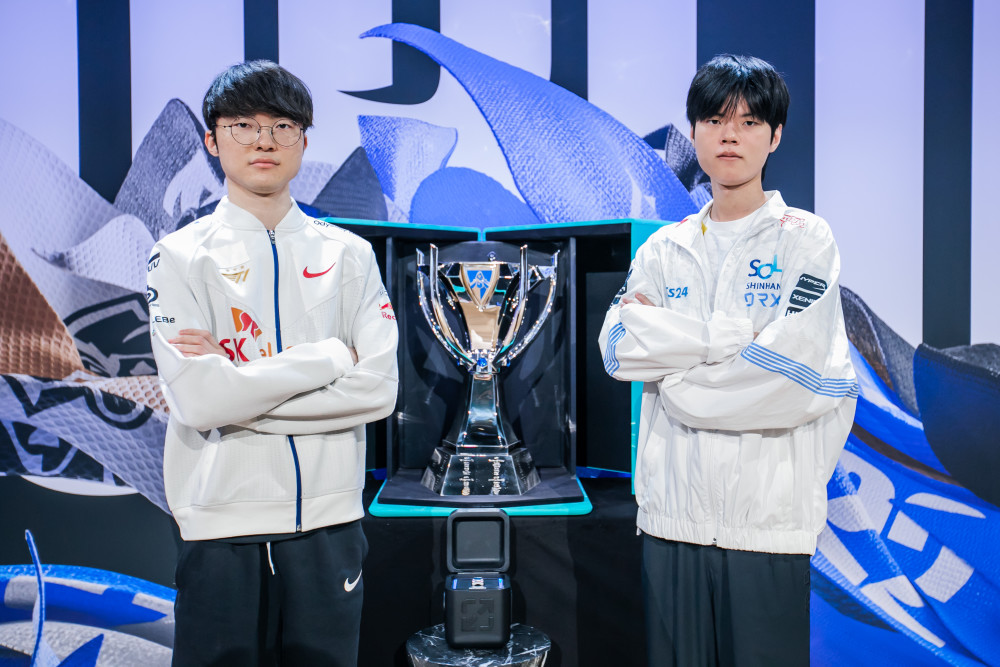 CLG横扫DRX,Deft拿下关键大龙激烈交锋入围赛,点燃全场激情 CLG横扫DRX,Deft拿下关键大龙激烈交锋入围赛,点燃全场激情