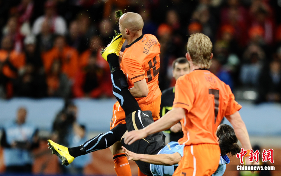 乌拉圭险胜智利，佩德里扛起全队的简单介绍