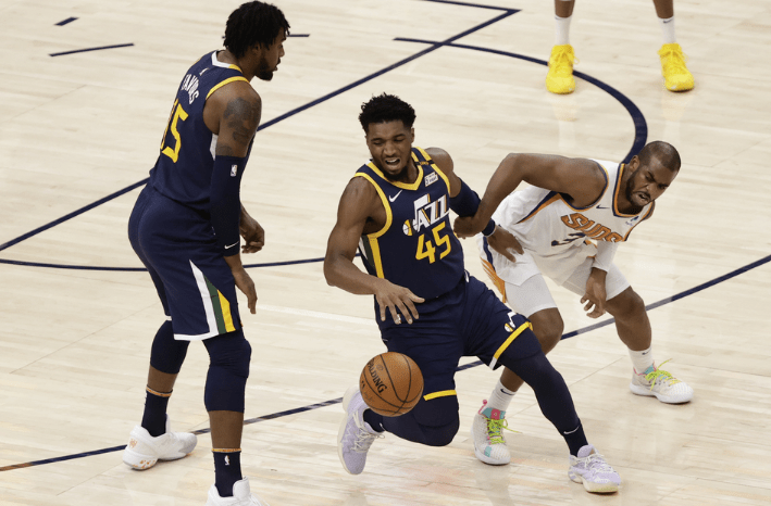 魔术逆转爵士,保罗带队取胜 魔术逆转爵士,保罗带队取胜