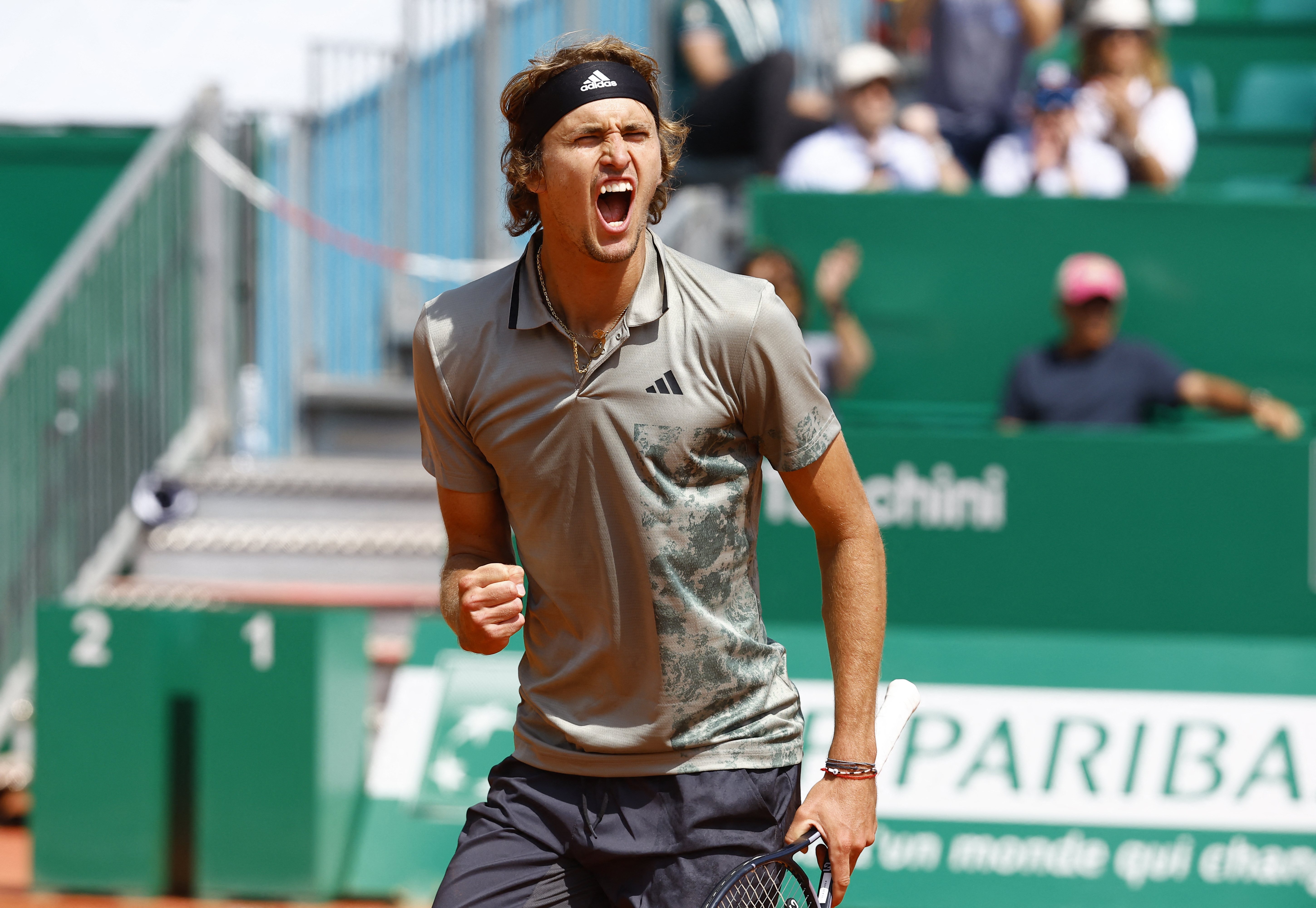 法网轻取蒙特卡洛大师赛,兹维列夫点燃赛场 法网轻取蒙特卡洛大师赛,兹维列夫点燃赛场